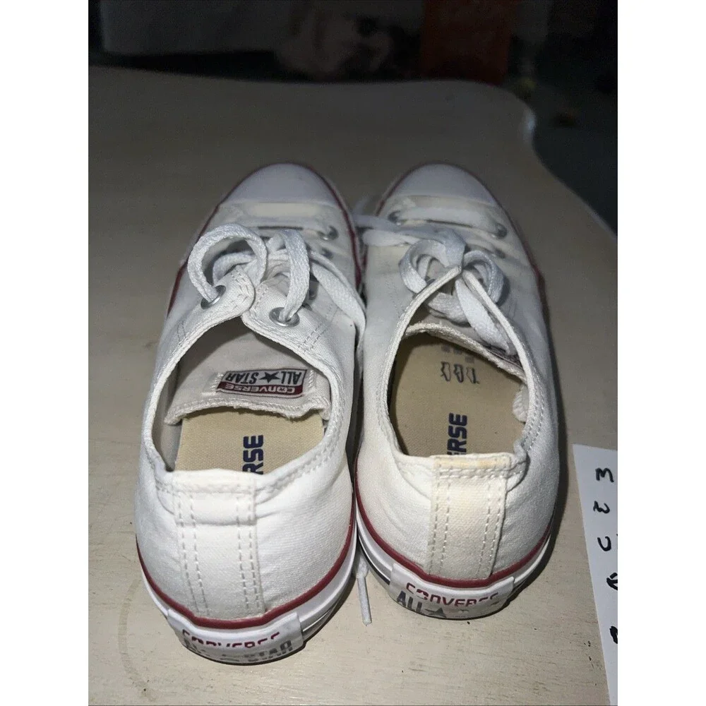 Size 6 - Converse Chuck Taylor All Star Low Optic White